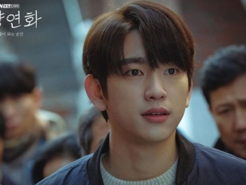 Usil, Jinyoung GOT7 Pura-Pura Pingsan di BTS ‘When My Love Blooms’