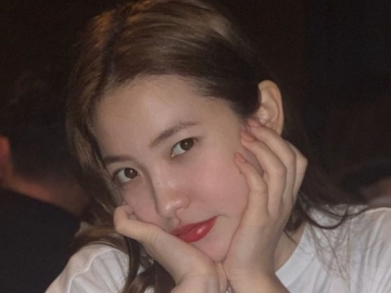 Yeri Red Velvet Pakai Sandal Jepit 'Pasaran' Bergaya Bak Ibu Pejabat Auto Disorot