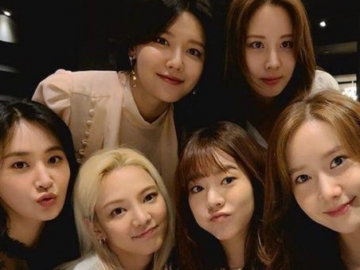 Nyanyi Bareng di Pernikahan Manajer, SNSD Makin Buat Fans Rindu