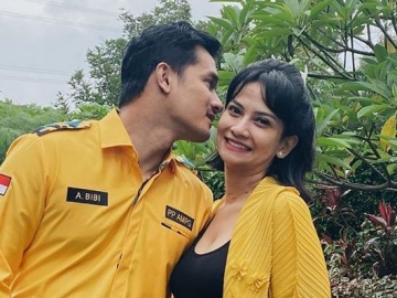 Baju Lebaran Vanessa Angel Saat Foto Bareng Bibi Ardiansyah Bikin Salfok Hingga Disindir Begini