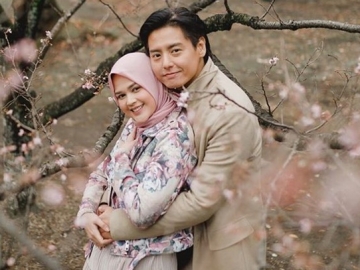 Cut Meyriska Ultah ke-27, Roger Danuarta Tulis Ucapan Manis dan Unggah Foto Masa Kecil Sang Istri