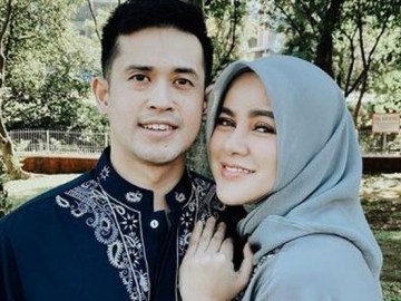  Ayah Mertua Meninggal, Olla Ramlan Rindukan Hal Ini Di Lebaran