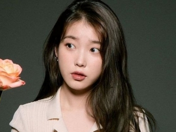 IU Pancarkan Kecantikan Natural di Iklan Soju Terbaru, Netizen: Aura Selebriti Papan Atas