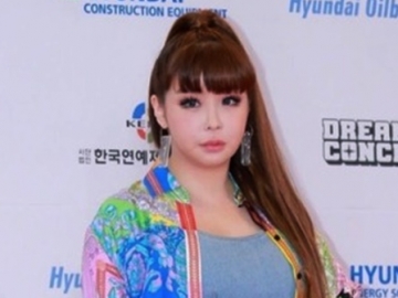 Penampilan Terbaru Park Bom Berubah Drastis Hingga Nyaris Tak Dikenali