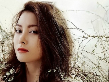 Park Gyuri Rayakan Hari Kamilia, Penampilan Cantik Hingga Pacar Kayanya Justru Lebih Tuai Sorotan