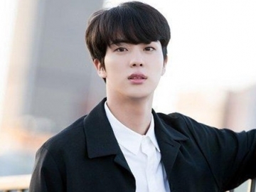 Lekat Dengan Kemewahan, Jin BTS Bikin Heboh Pakai Baju Murah