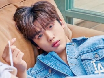 Kim Yohan Tampil Kasual di Majalah, Penampilan Kinclong Bikin Fans Makin Jatuh Cinta