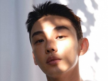 Yoo Ah In Manjakan Fans Dengan Foto Seksi Auto Bikin Hati Goyah