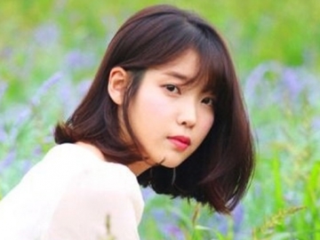 IU Cuma Dandan Santai, Pesona Visual Sukses Sihir Rekan Artis