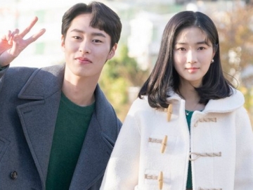 Kim Hye Yoon Ngomel-Ngomel di Instagram Lee Jae Wook dan Disambut 'Kepasrahan' Sang Aktor