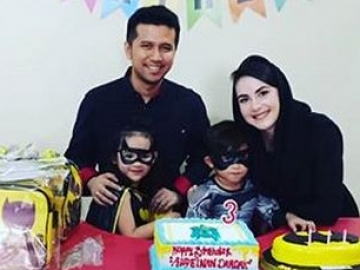 Arumi Bachsin Abadikan Potret Sang Buah Hati Lulus TK, Kecantikan Putri Sulung Bikin Kagum