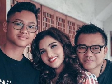 Anang-Ashanty Kompak Tulis Ucapan Manis di Ulang Tahun Azriel Hermansyah