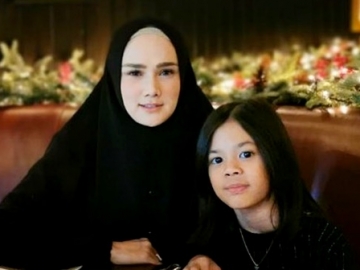 Mulan Jameela Bagikan Foto Tak Biasa Safeea Putrinya Tampil dengan Alis ‘Menyatu’