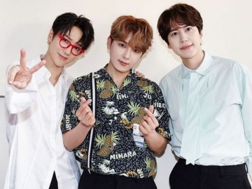 Super Junior KRY Tampil di Cover Majalah Billboard Korea, Wajah Ganteng Yesung Cs Bikin Kesensem