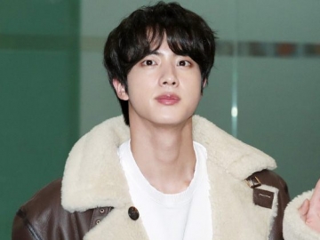 Syok Uangnya Dikantongi Staf, Gaya Jin BTS ‘Ngomel’ Bikin Fans Ngakak