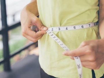 Bukan Cuma Kebanyakan Makan, Ternyata 7 Kebiasaan Ini Tanpa Disadari Bisa Bikin Gendut