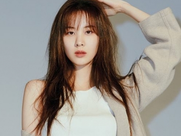 Seohyun SNSD Pakai Daster Sambil Menarik Kocak, Masih Cantik?