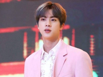 Jin BTS Ungkap Alasan Matanya Bisa Berkilau