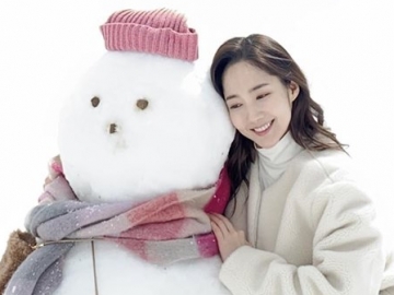 Park Min Young Kirim Hadiah Manis di Lokasi Syuting 'It's Okay To Not Be Okay', Untuk Siapa?