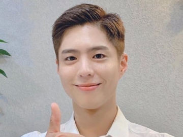 Intip Serunya Park Bo Gum Promosikan Merek Minuman Bersoda Hits Ini