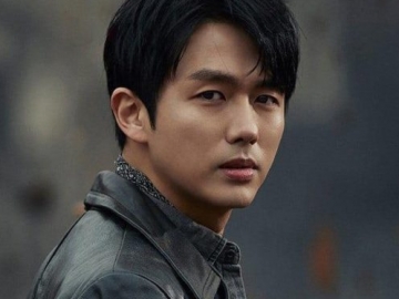 Seulong 2AM Dikonfirmasi Tabrak Seseorang Hingga Meninggal, Agensi Rilis Pernyataan Resmi