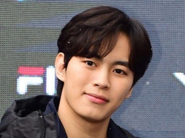 Tinggalkan VIXX, Hongbin Minta Maaf Sekaligus Jelaskan Status Dengan Agensi