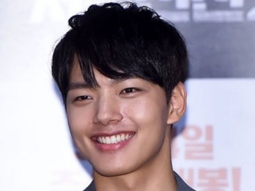 Yeo Jin Goo Beri Pengakuan Mengejutkan Soal Kriteria Wanita Idaman, Nama Leader A Pink Terseret