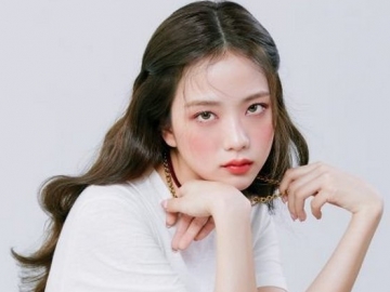 Jisoo Ngaku Ogah Sesali Kenangan Masa Lalu dan Ungkap Reaksi Unik Lisa Saat Menonton Drama Korea