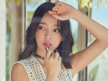   Kakak Goo Hara Ucapkan Terima Kasih Pada Fans Usai Temukan Ini di Pemakaman Sang Adik