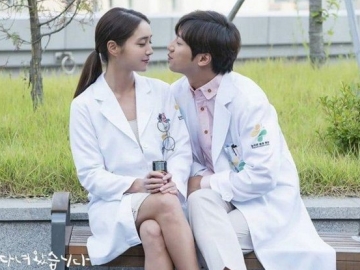 Lee Min Jung Ungkap Komentar Lucu Anaknya yang Lihat Adegan Ciumannya Bareng Lee Sang Yeob