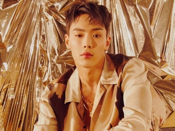 Tampil Menawan di Majalah Dazed, Shownu Akui Bukan Siapa-Siapa Tanpa Member Monsta X