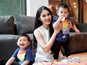 Sandra Dewi Sempat Merasa Bersalah Pada Raphael Moeis Saat Hamil Anak Kedua