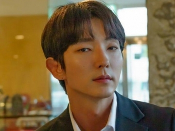 Lee Jun Ki Sebut Tangisan Dengar Kematian Moon Chae Won di 'Flower of Evil' Jadi Momen Terbaik