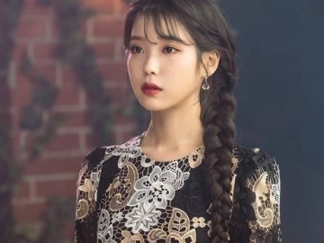 IU Berdandan Cantik Bak Ratu Kerajaan, Pegawai ‘Hotel Del Luna’ Ini Terkesima