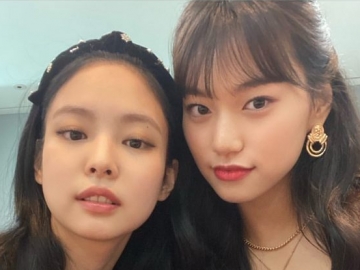 Kembali Pamer Persahabatan, Jennie-Doyeon Adu Visual Menawan di Belakang Panggung 'Inkigayo'