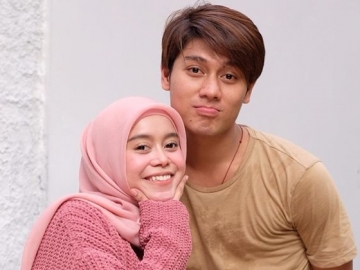 Gara-gara Posting Foto Mesra Ini, Gosip Rizky Billar Bakal Nikahi Lesti Andryani Makin Menggema