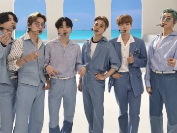 Kebanggan ARMY, Lagu 'ON' BTS Jadi Latar Pertunjukan Air Mancur Menari Terbesar di Dunia
