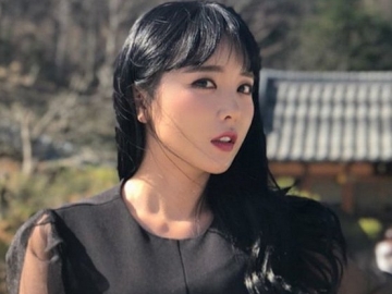 Dituding Lakukan Plagiat Tensis, Penyanyi Hong Jin Young Akhirnya Buka Suara dan Minta Maaf