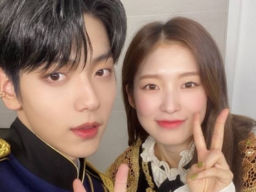 Momen Arin Pegang Tangan Soobin di ‘Music Bank’ Bikin Fans Gemas