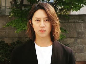 Kocaknya Heechul Kabarkan Pernikahannya di Video Game