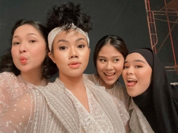 2 Mantan Member BLINK Cs Didapuk Bawakan OST 'Mulan', Suara Sivia Azizah Paling Disorot