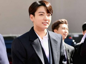 Pakai Riasan Sangar, Muka Serius Jungkook BTS Malah Kelewat Gemas