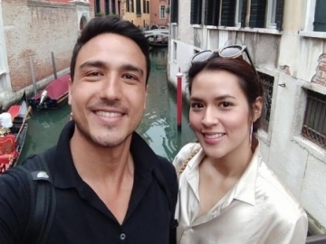 Hamish Daud Tulis Caption Romantis di Foto Bareng Istri, Ekspresi Langka Raisa Paling Curi Perhatian