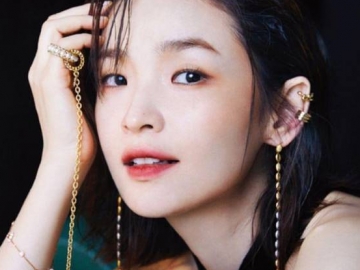 Tampil Pangling, Jeon Mi Do ‘Hospital Playlist’ Cantik dan Elegan di Pemotretan
