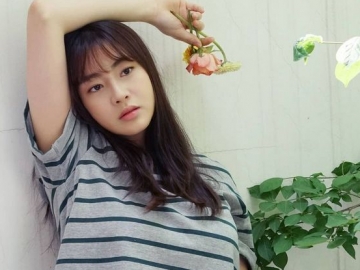 Perdana Sapa Fans Usai Umumkan Kehamilan, Aura Keibuan Kang Sora Disebut Makin Terpancar