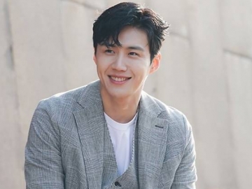 Super Imut, Foto Kim Seon Ho di Umur 20-an Jadi Perbincangan