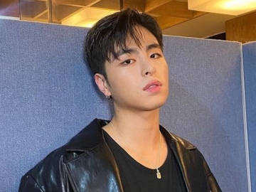 Junhoe iKON Bikin Oleng Pasca Hampir 2 Bulan Tak Setor Wajah Ganteng