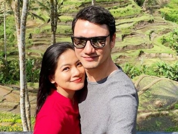 Foto Romantis Bareng Christian Sugiono Rayakan Ultah di Kolam Renang, Titi Kamal: Pagi Paling Indah