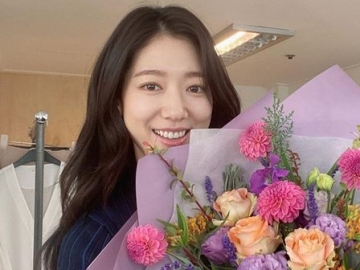 Park Shin Hye Susul Donasi Shin Se Kyung Untuk Remaja Kurang Beruntung