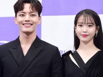 Yeo Jin Goo Pamer Hadiah Manis dari IU